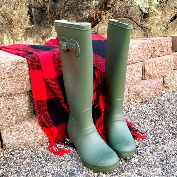 New! Matte Hunter Green Tall Rubber Rain Boot - Picture 9 of 13